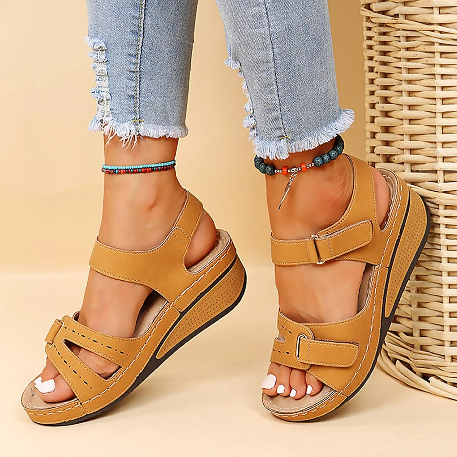Sandals for Women 2024 Summer Waterproof Hiking Womens Sandals Comfortable Walking Athletic Outdoor Beach Sandals